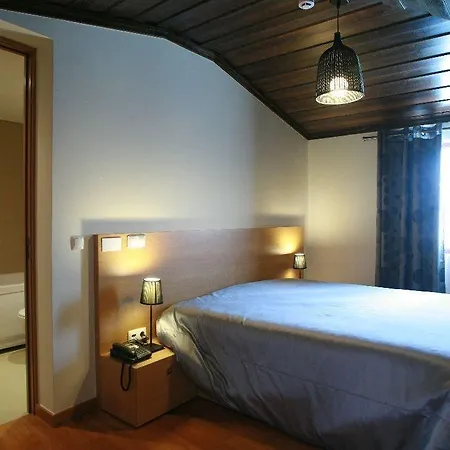 Rural Alves - Braga - Casa Alves De Torneiros 4*
