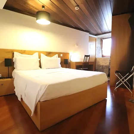 Rural Alves - Braga - Casa Alves De Torneiros 4*
