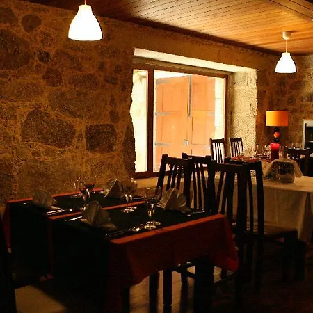 Hotel Rural Alves - Braga - Casa Alves De Torneiros 4*